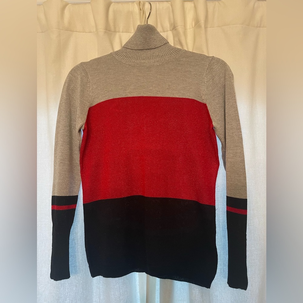 Joseph A turtle neck sweater